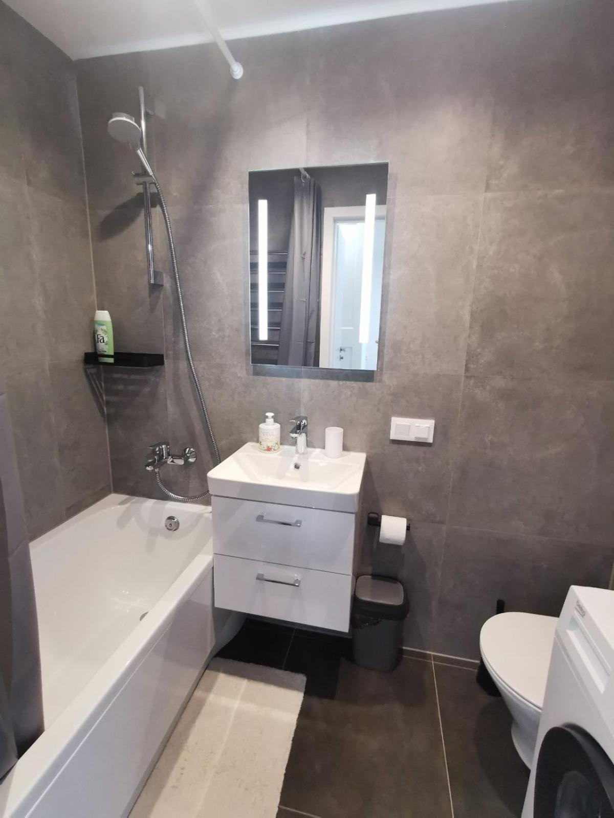Modern Studio Baltijos, Self-Check-In, Free Parking Klaipeda Exterior photo